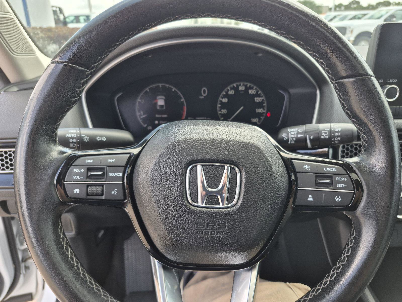 Used 2022 Honda Civic EX-L image 3