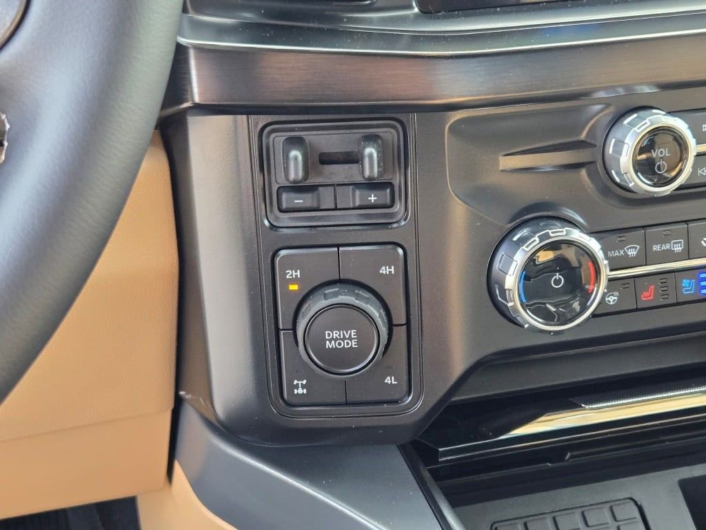 New 2026 Ford F350 Lariat w/ Lariat Premium Package image 27