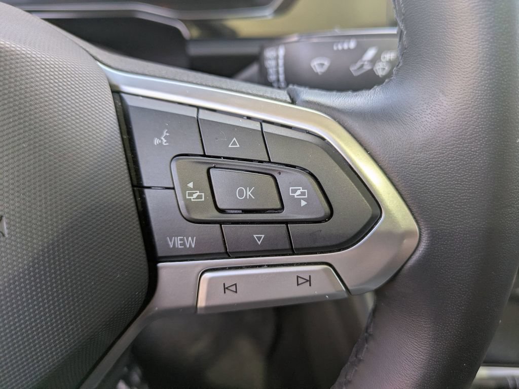 Used 2023 Volkswagen Jetta SE FWD image 18