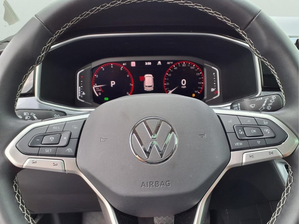 Used 2025 Volkswagen Taos SEL w/ Black Wheel Plus Package AWD/4WD image 17