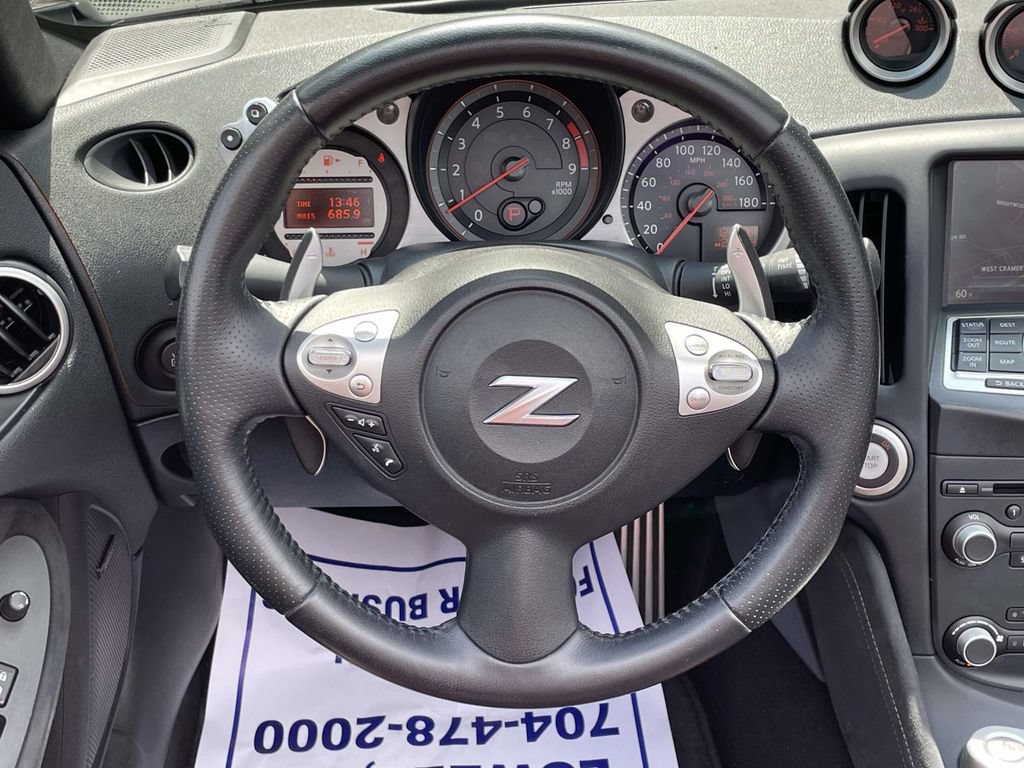 Used 2010 Nissan 370Z Touring w/ Sport Pkg RWD image 15