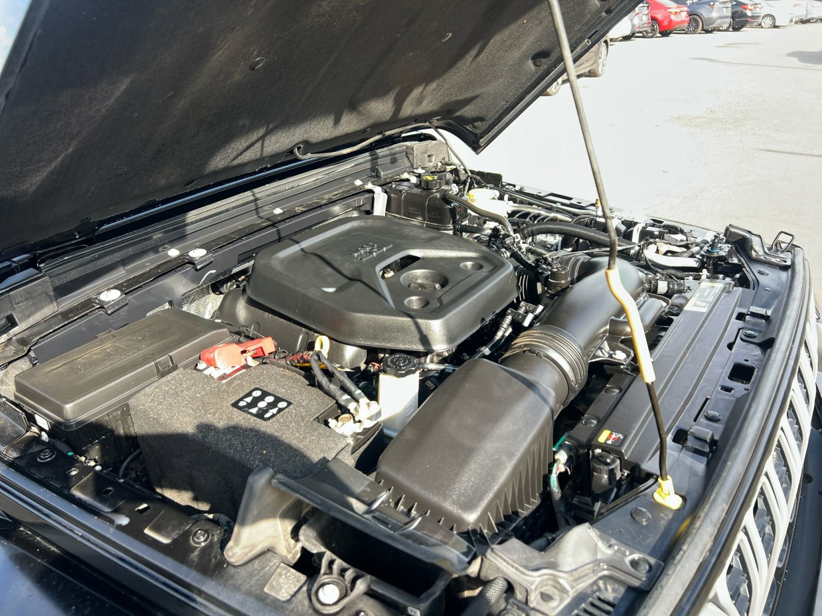 Used 2024 Jeep Wrangler Sahara image 34