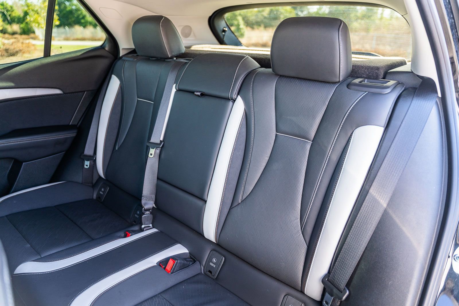 Used 2025 Buick Envision Sport Touring image 18