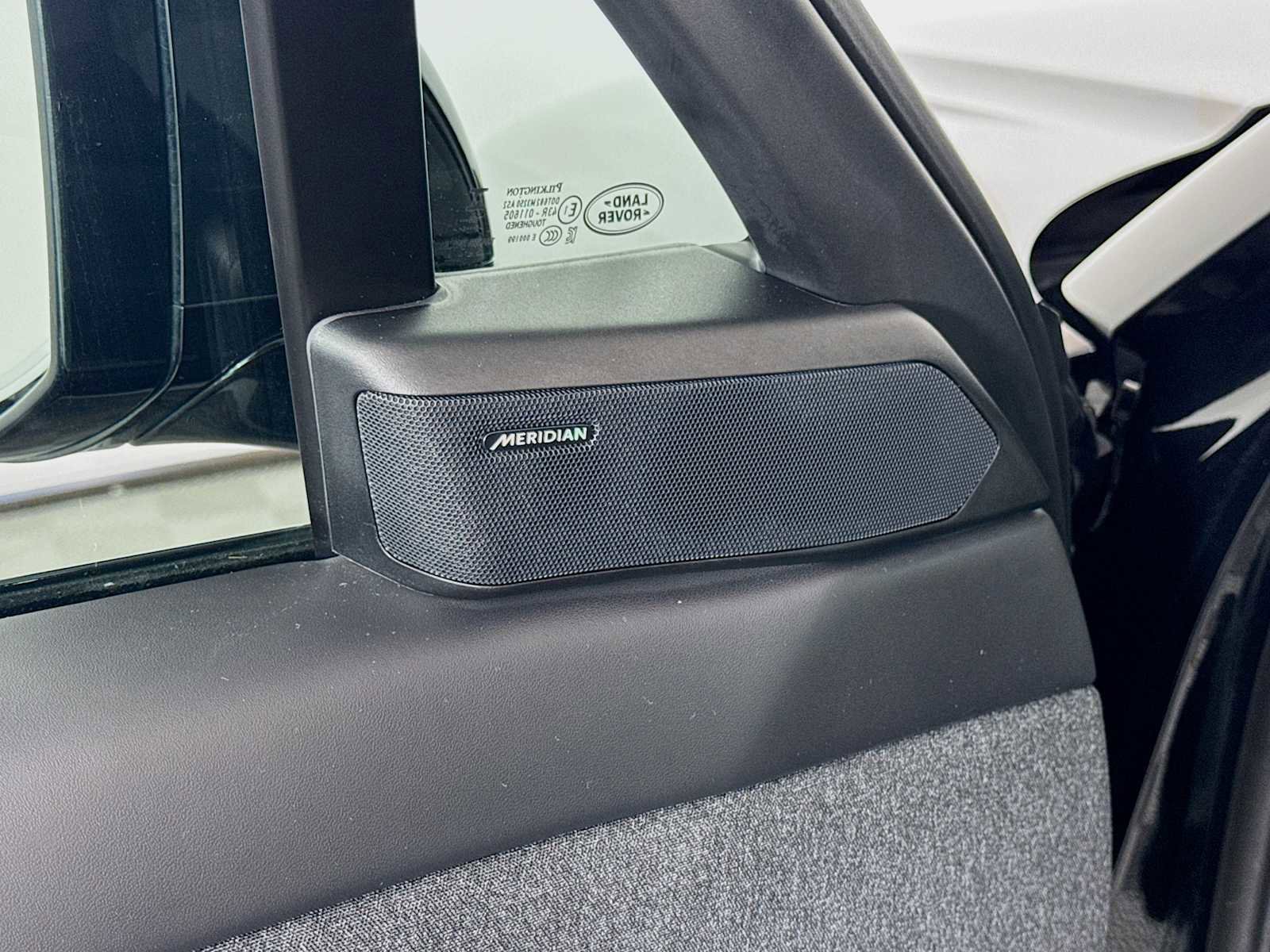 Used 2025 Land Rover Range Rover Sport Dynamic SE image 21