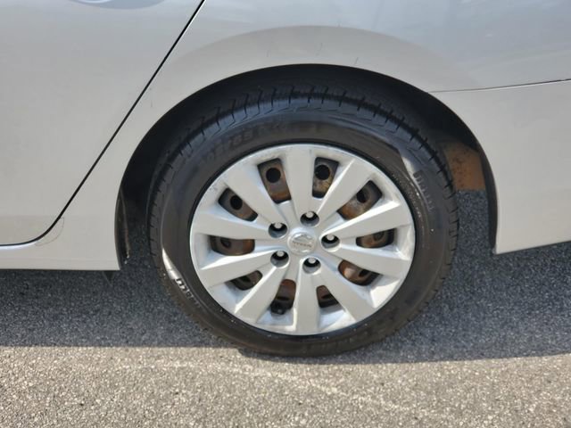 Used 2017 Nissan Sentra SV image 9