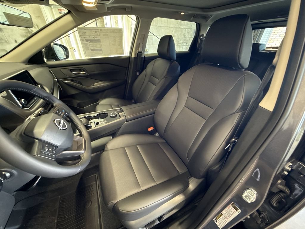 New 2026 Nissan Rogue Dark Armor AWD/4WD image 13