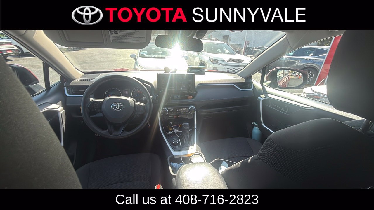 Used 2020 Toyota RAV4 LE w/ Carpet Mat Package AWD/4WD image 5