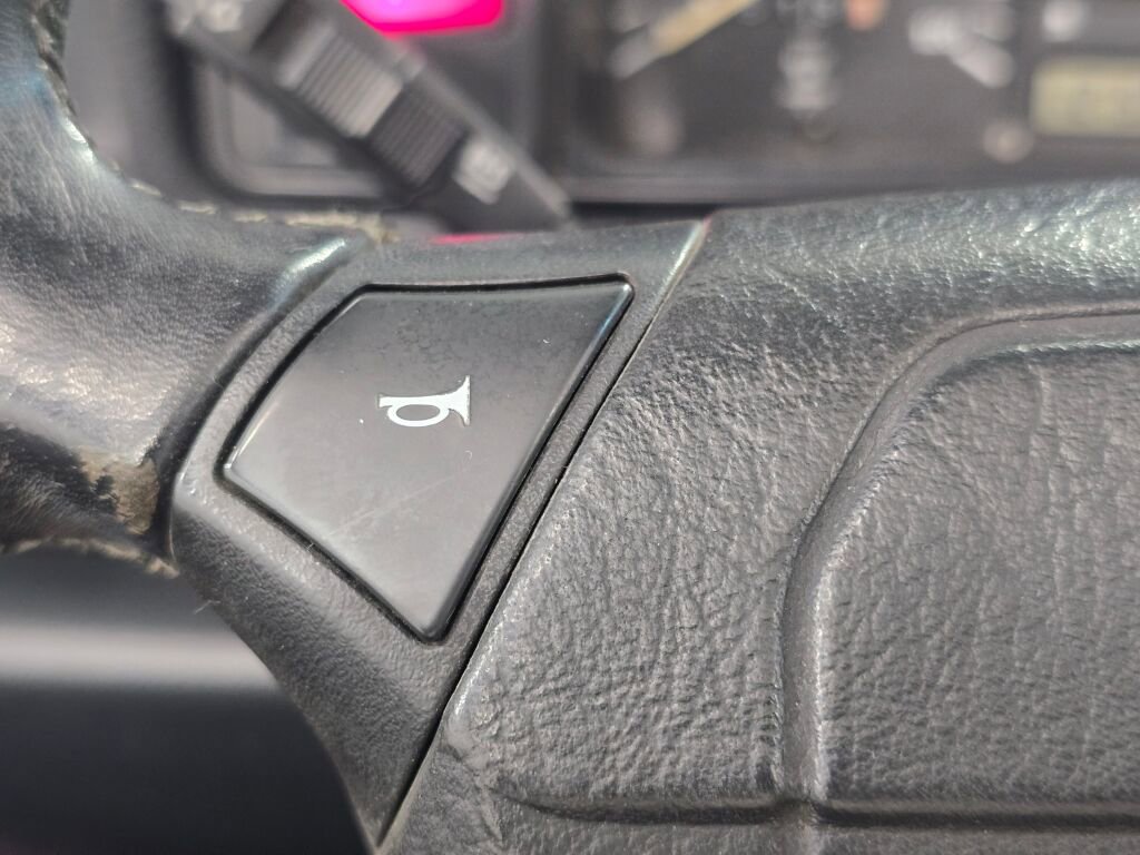 Used 1990 Volkswagen Cabriolet FWD image 93