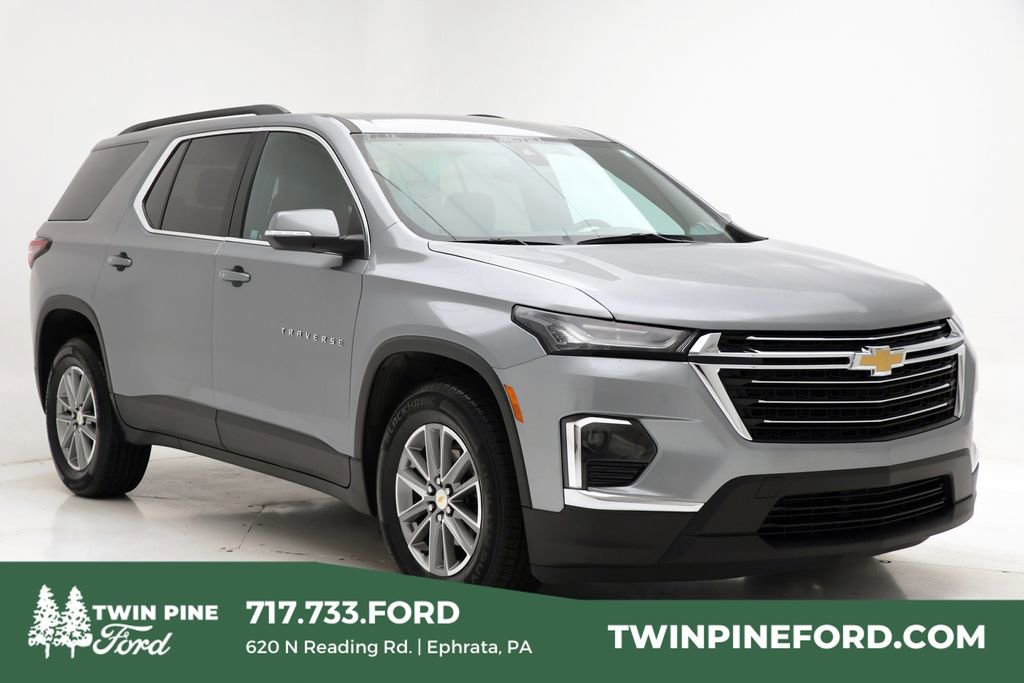 Used 2023 Chevrolet Traverse LT