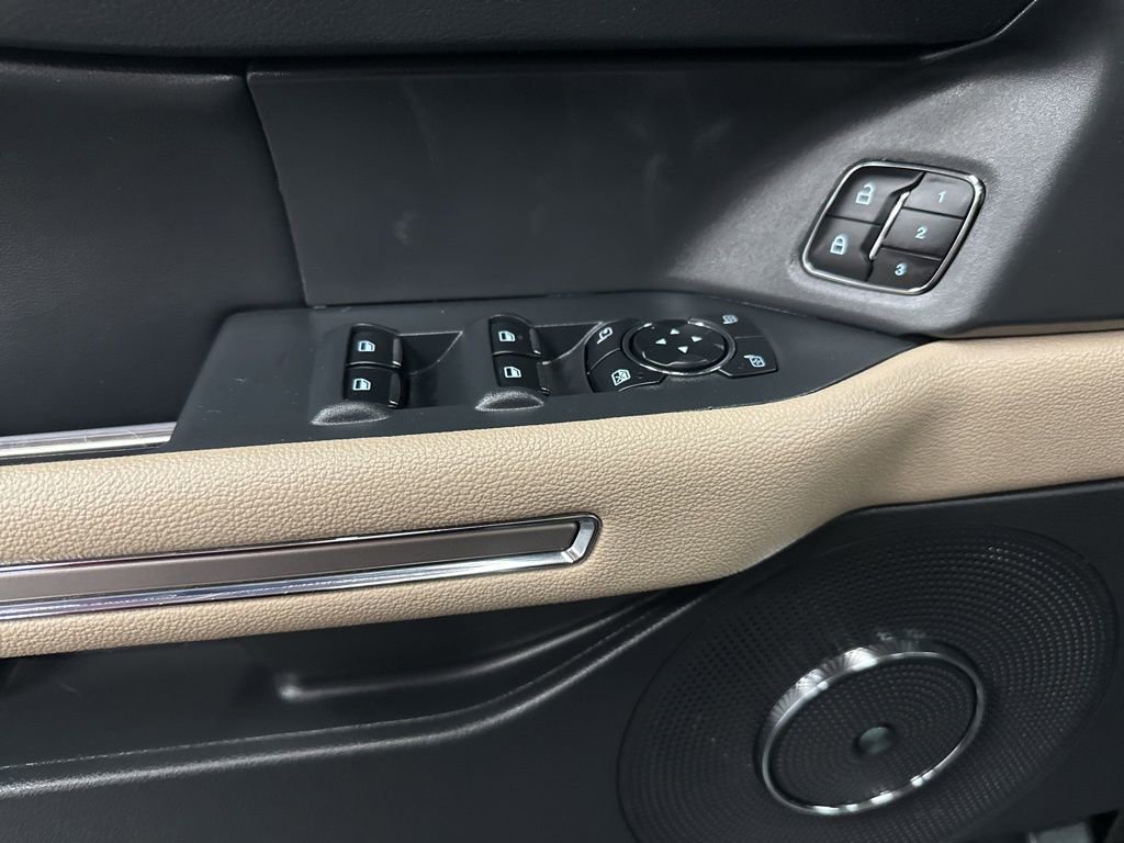 Used 2023 Ford Expedition Max Limited image 17