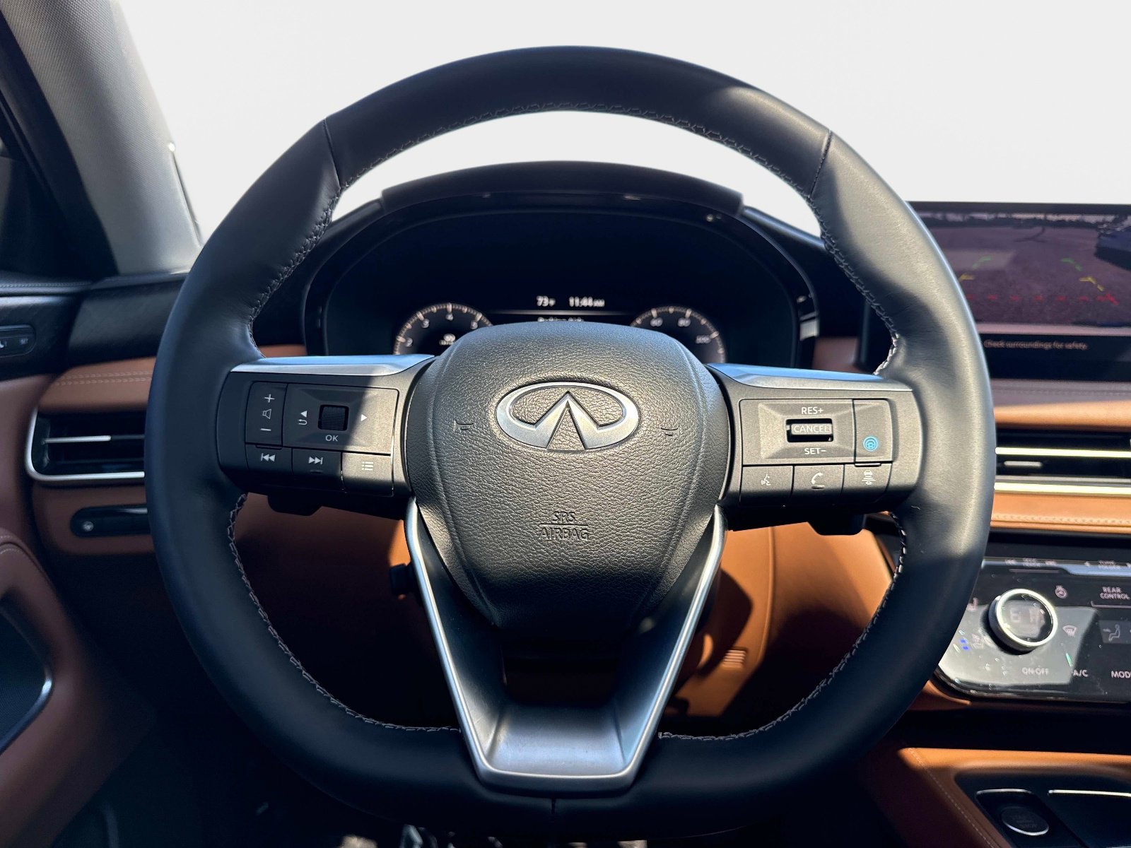 Used 2023 INFINITI QX60 Sensory w/ Cargo Package image 27