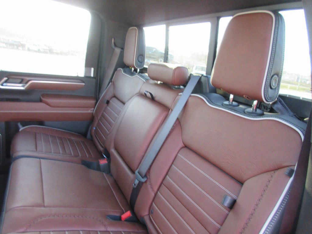 New 2026 GMC Sierra 2500 Denali Ultimate AWD/4WD image 14