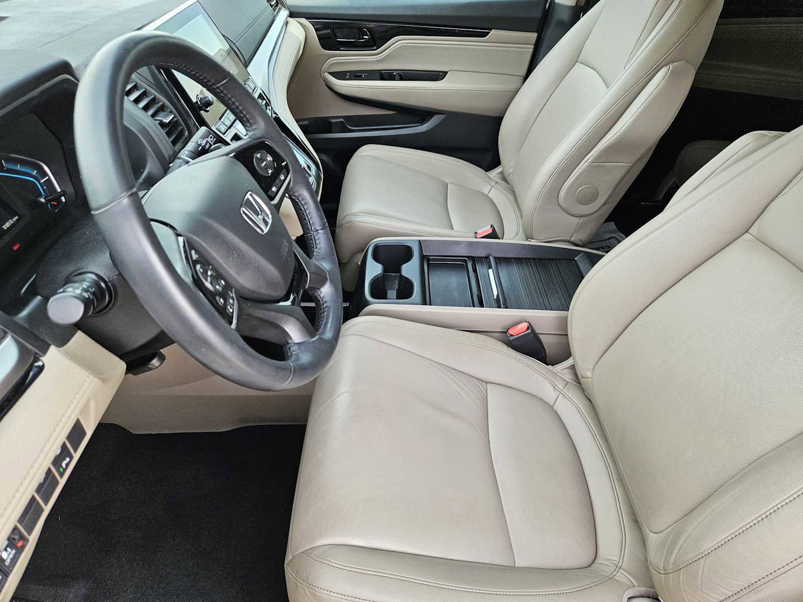 Used 2023 Honda Odyssey Touring image 13