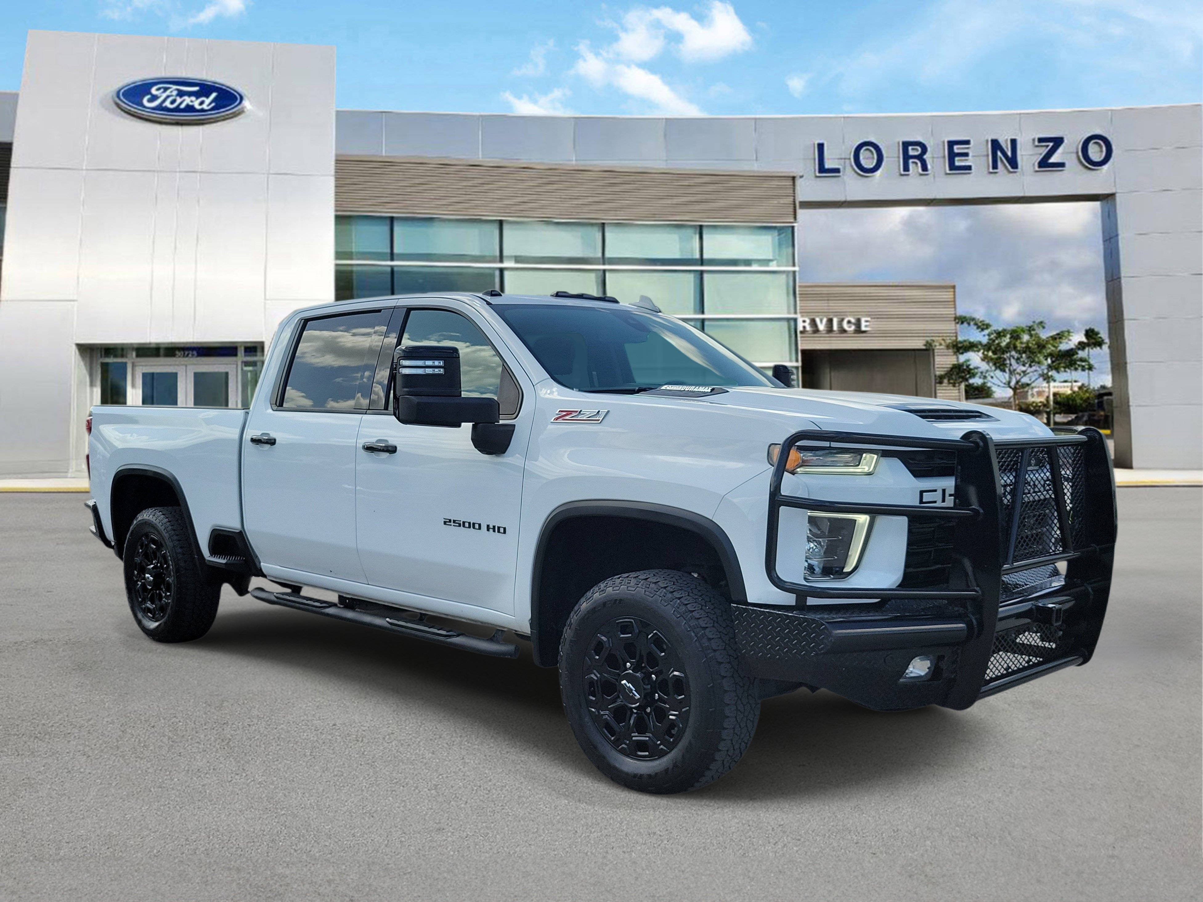 Used 2022 Chevrolet Silverado 2500 LTZ w/ LTZ Plus Package AWD/4WD image 3