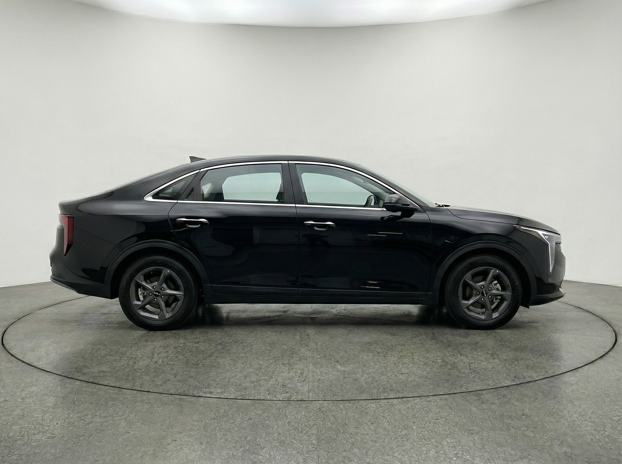 Used 2025 Kia K4 FWD image 11