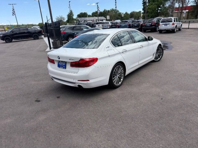 Used 2018 BMW 530e xDrive AWD/4WD image 8