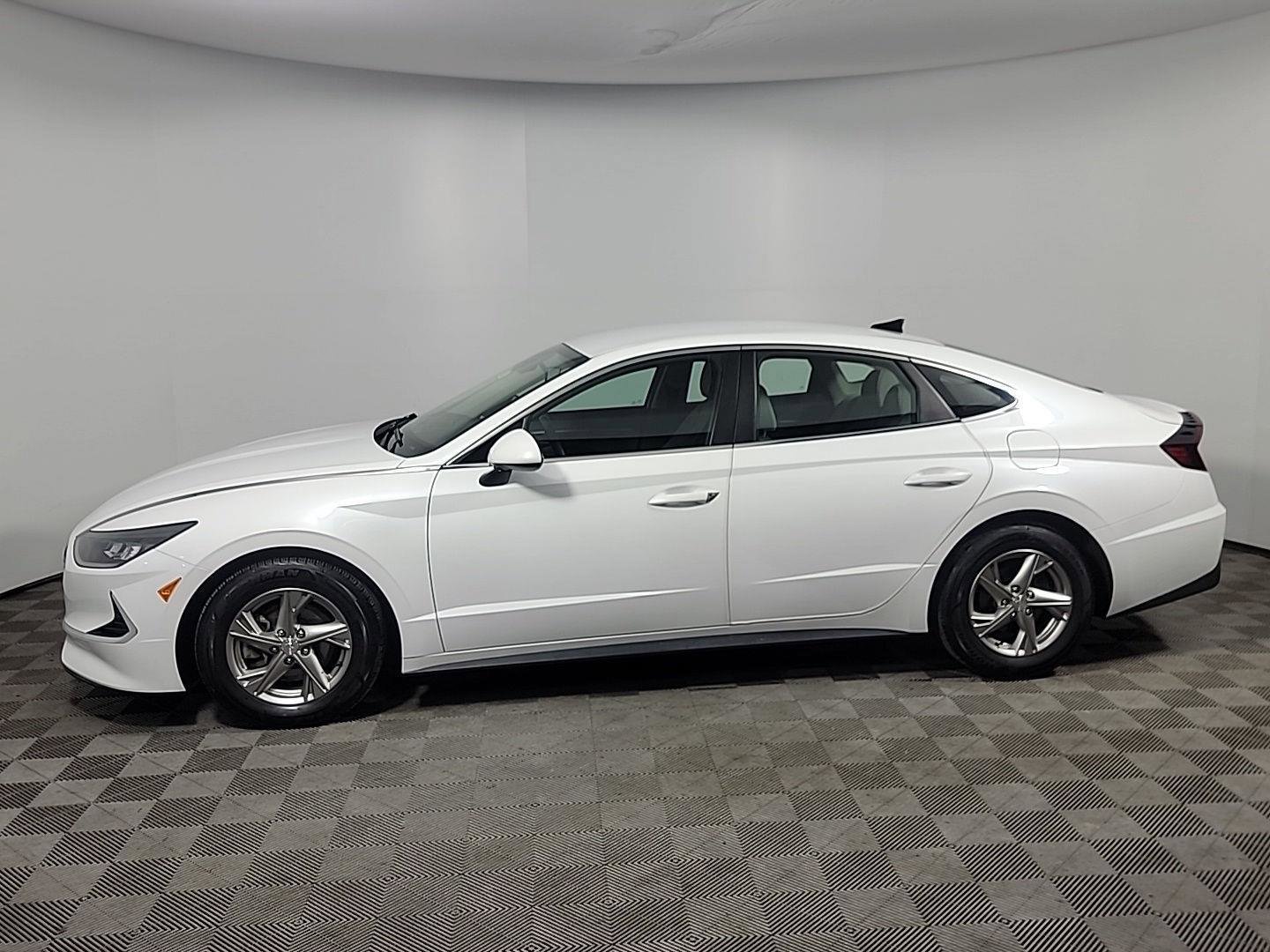 Used 2022 Hyundai Sonata SE image 11