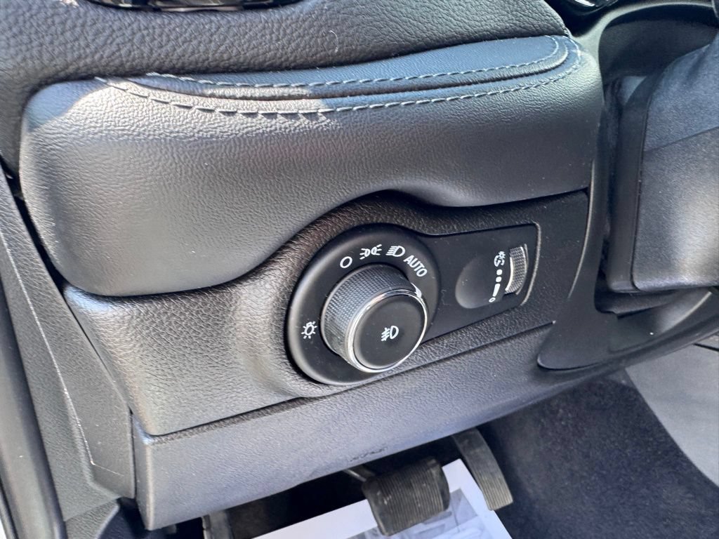 Used 2022 Dodge Durango GT AWD/4WD image 14