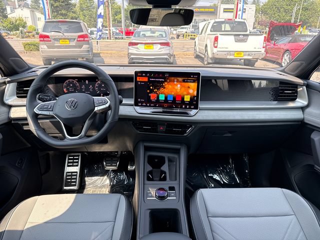 New 2026 Volkswagen Tiguan SE R-Line AWD/4WD image 12