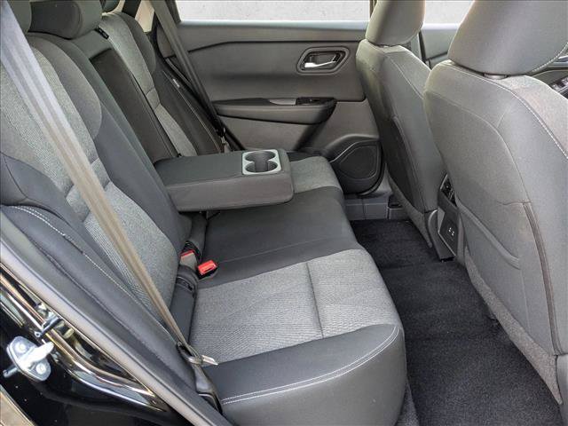 Used 2024 Nissan Rogue SV FWD image 19