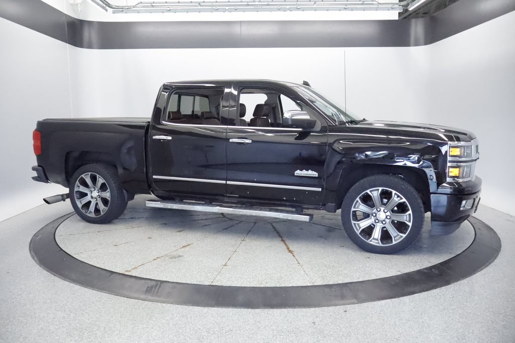 Used 2015 Chevrolet Silverado 1500 High Country w/ High Country Premium Package AWD/4WD image 8
