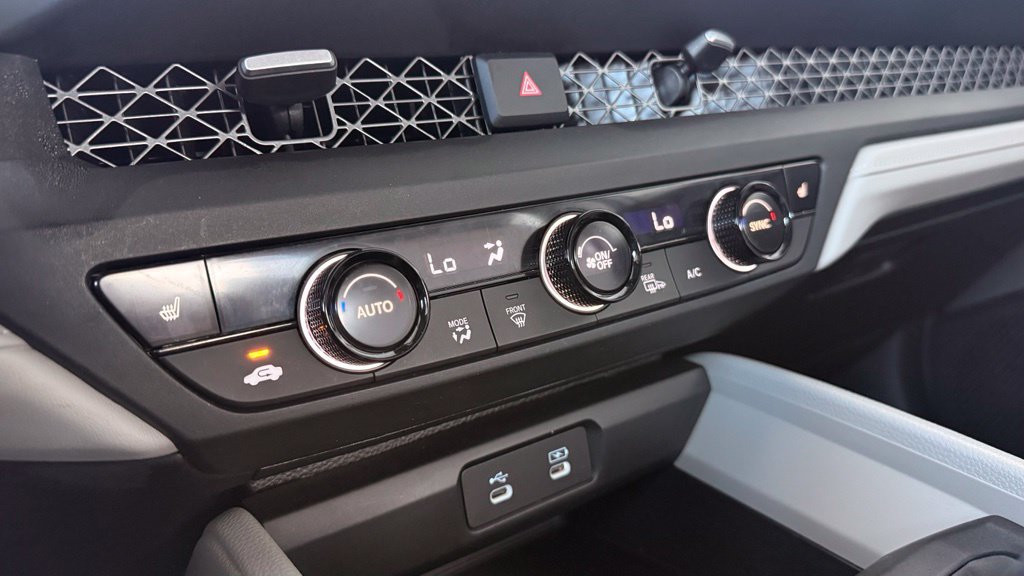 Certified 2024 Honda Accord EX image 30
