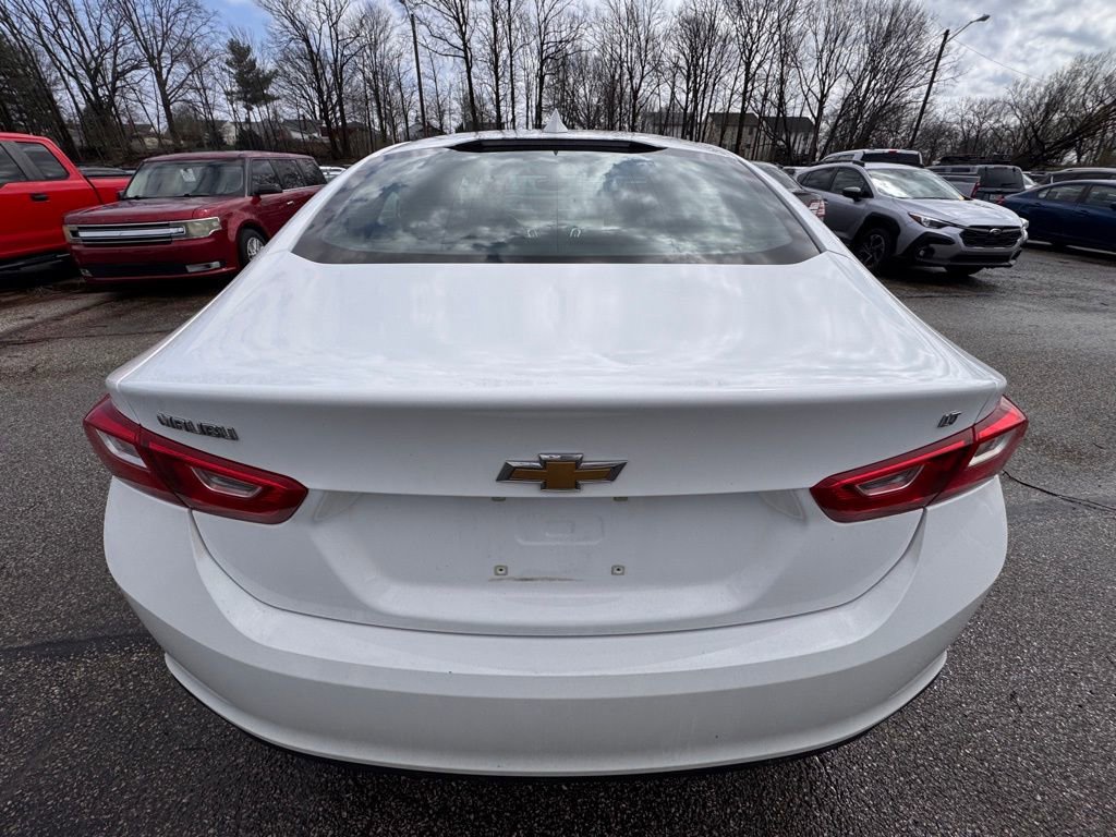 Used 2018 Chevrolet Malibu LT image 4