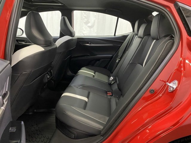 Used 2026 Toyota Camry Hybrid w/ Multimedia Upgrade Package image 11