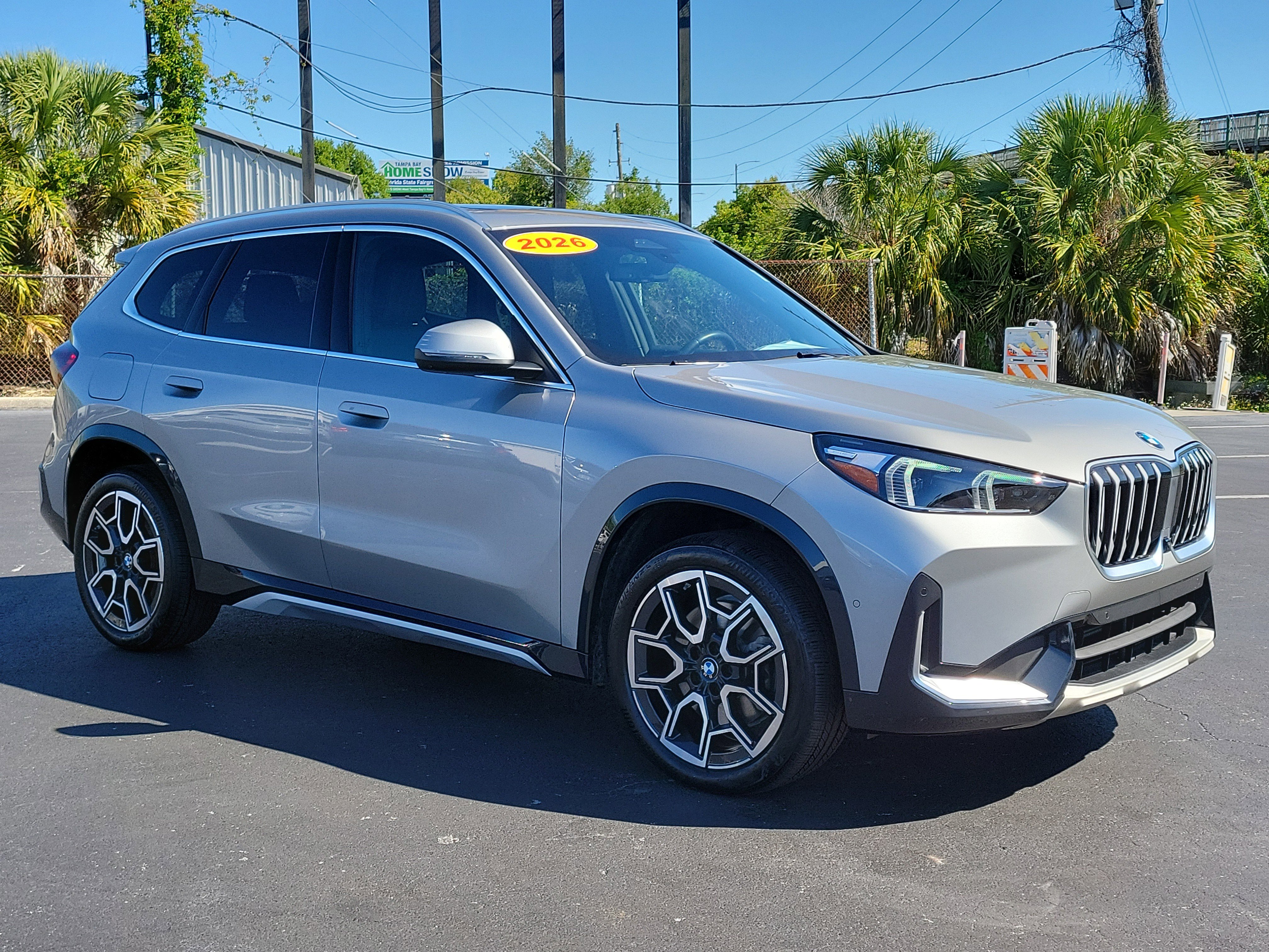 Used 2026 BMW X1 xDrive28i w/ Technology Package image 2