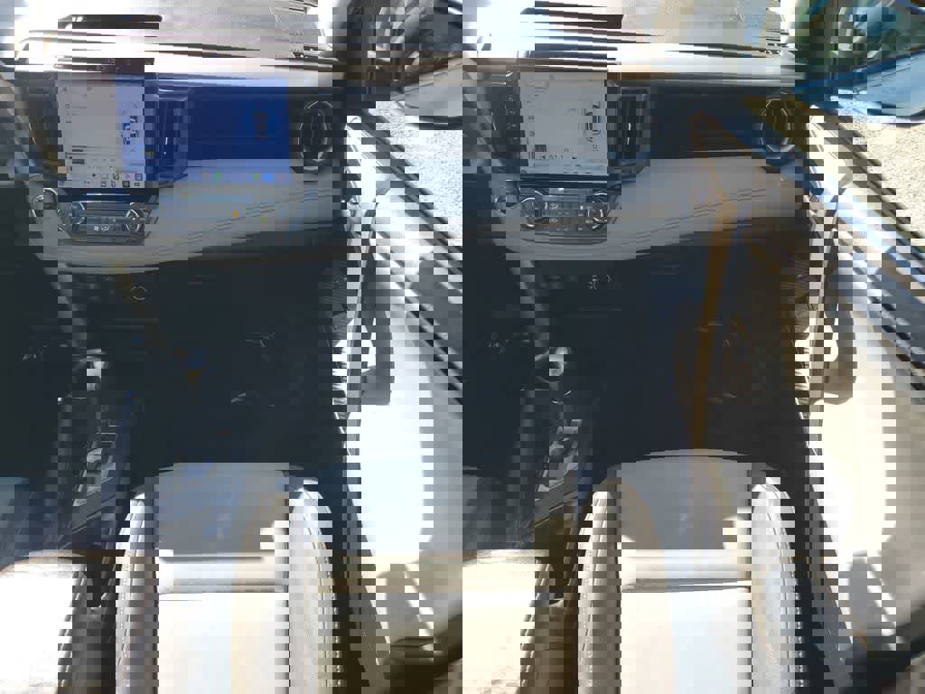 Used 2015 Toyota RAV4 Limited w/ Technology Package image 13