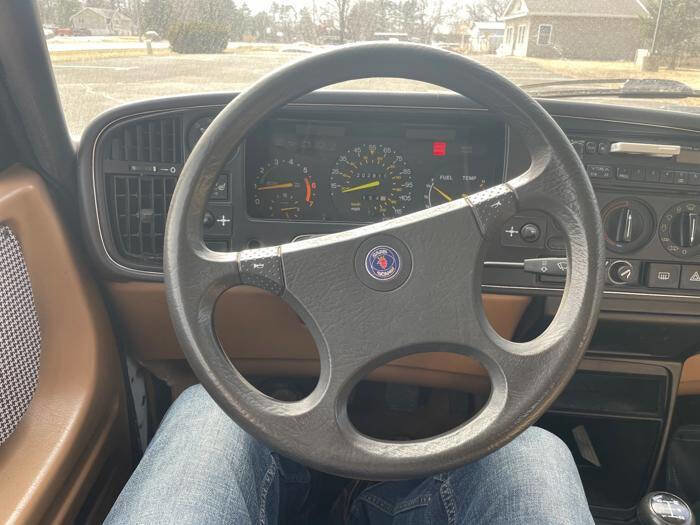 Used 1989 Saab 900 S image 29