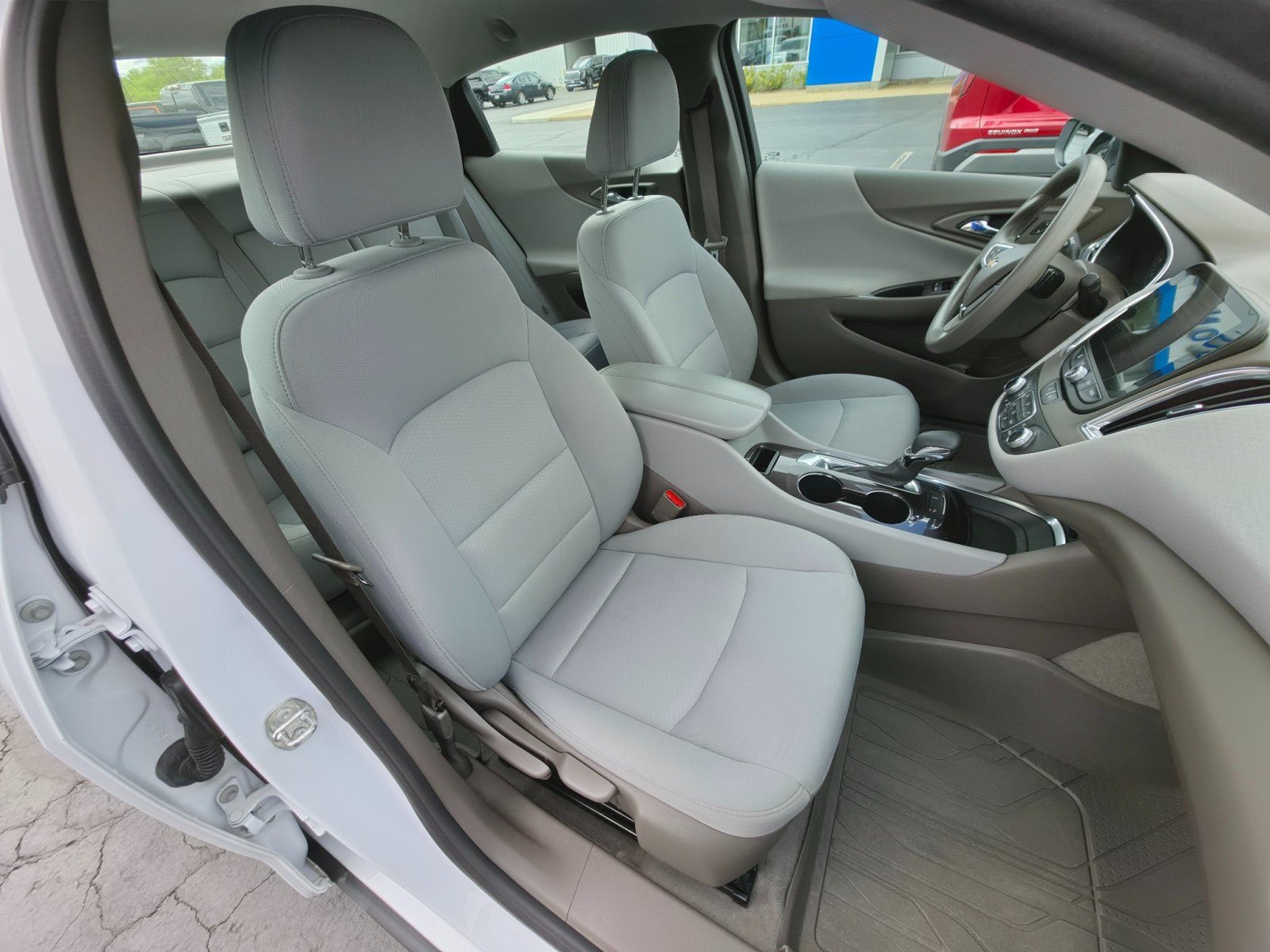 Used 2021 Chevrolet Malibu LT FWD image 12