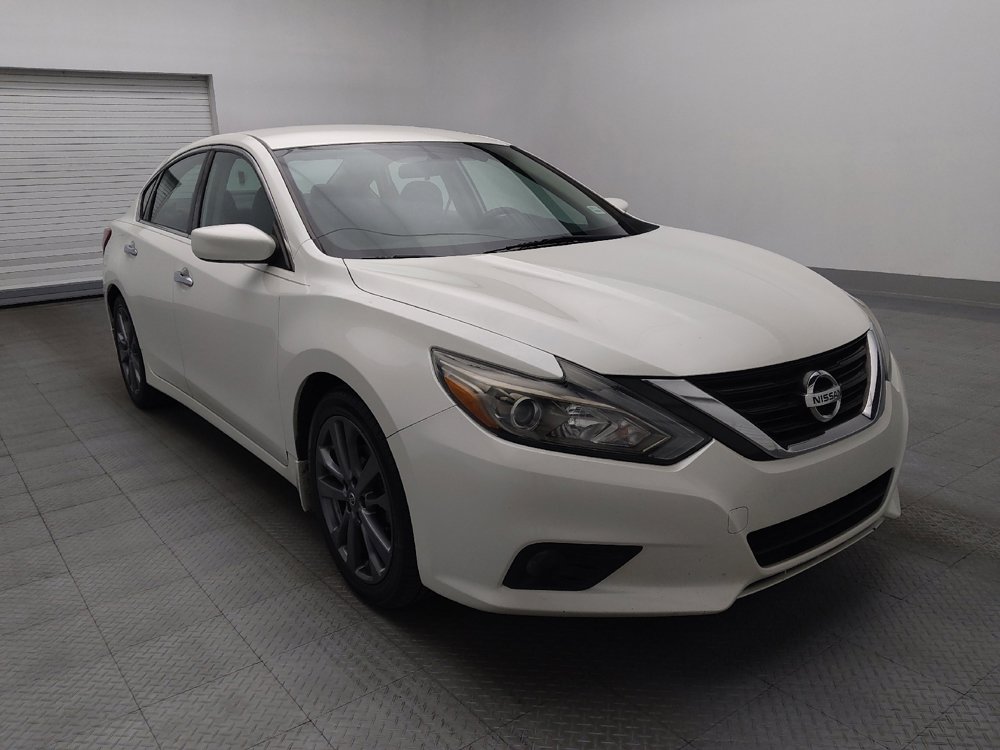 Used 2018 Nissan Altima 2.5 SR w/ SR Special Edition image 13