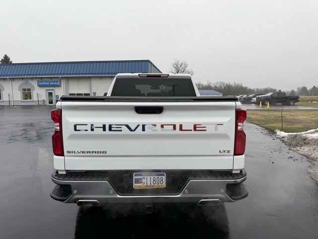 Used 2024 Chevrolet Silverado 1500 LTZ image 3