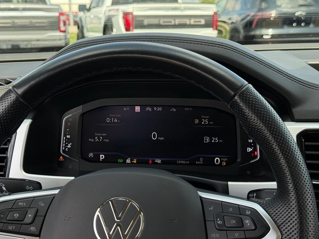 Used 2023 Volkswagen Atlas SEL R-Line AWD/4WD image 8