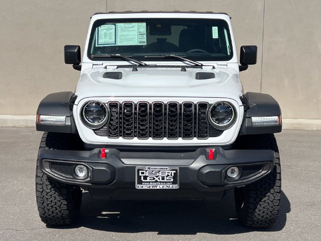 Used 2025 Jeep Wrangler Unlimited Rubicon w/ Safety Group AWD/4WD image 3