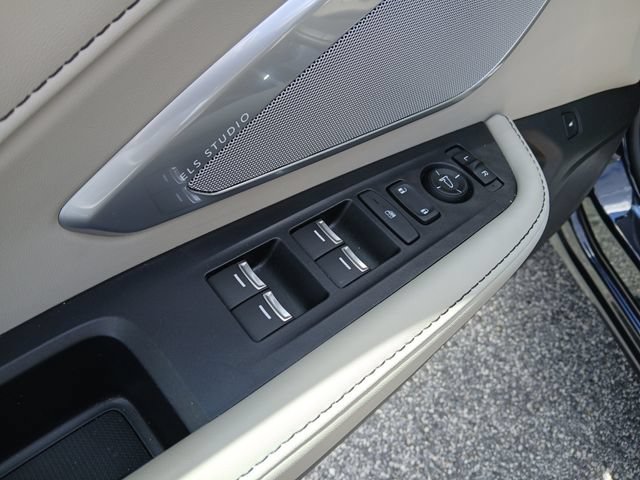 Used 2025 Acura RDX w/ Technology Package AWD/4WD image 9