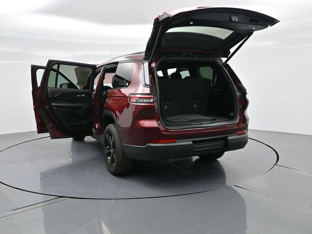 New 2023 Jeep Grand Cherokee L Laredo image 33