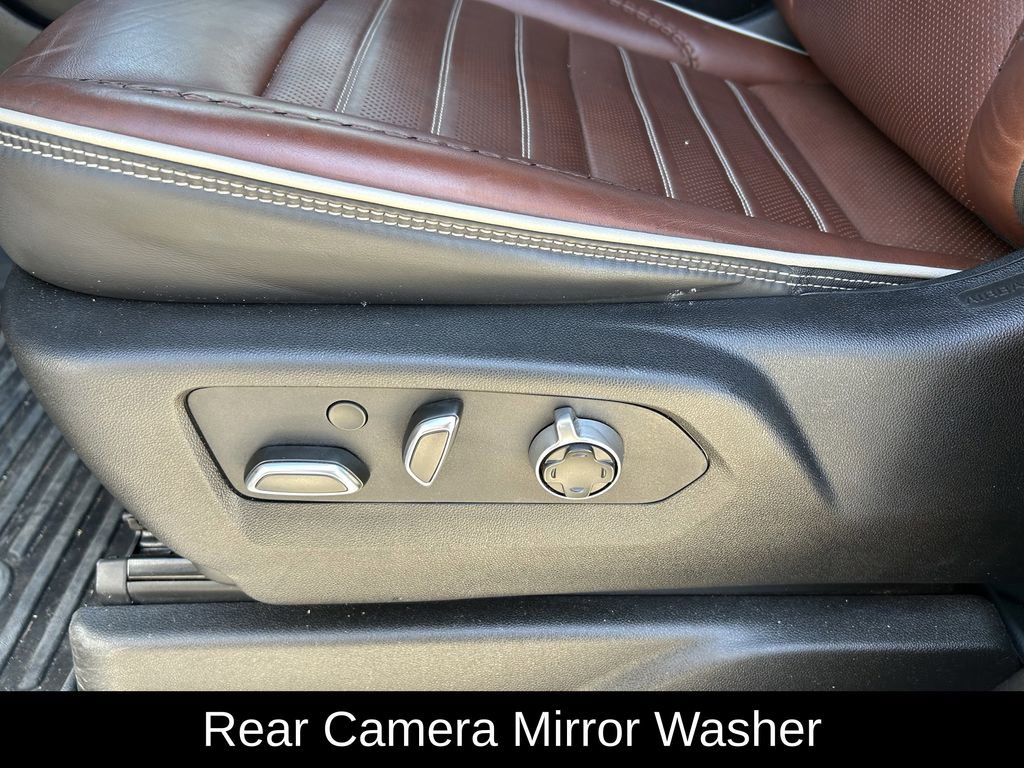 Used 2024 GMC Yukon XL Denali Ultimate image 33