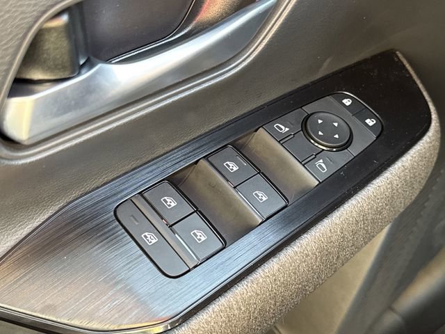 New 2026 Nissan Kicks SV w/ SV Premium Package image 25