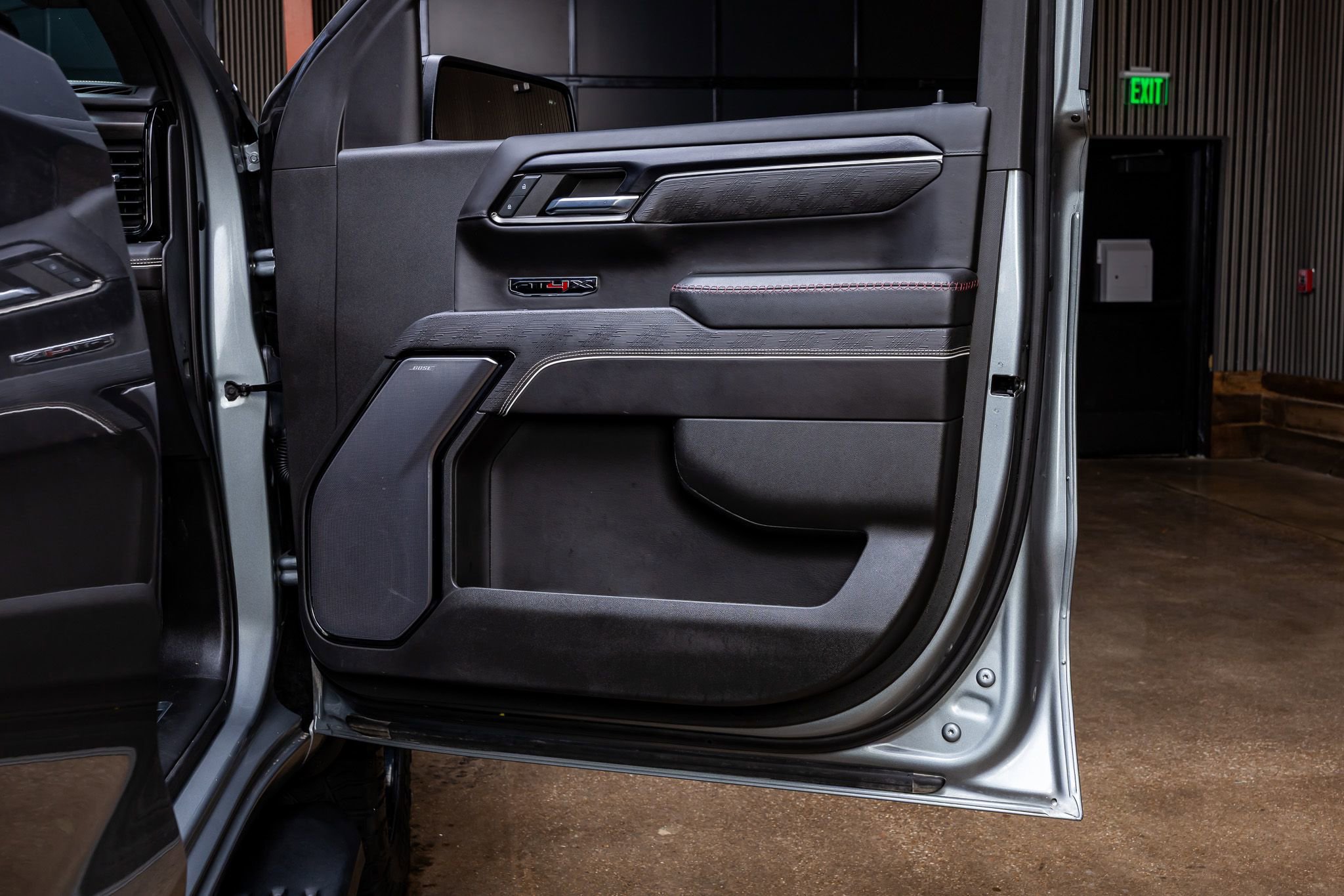 Used 2023 GMC Sierra 1500 AT4X AWD/4WD image 36