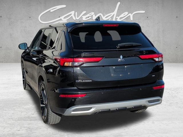 Used 2024 Mitsubishi Outlander SE Black Edition image 14