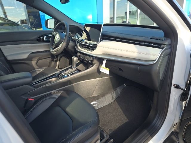 New 2026 Jeep Compass Limited image 4