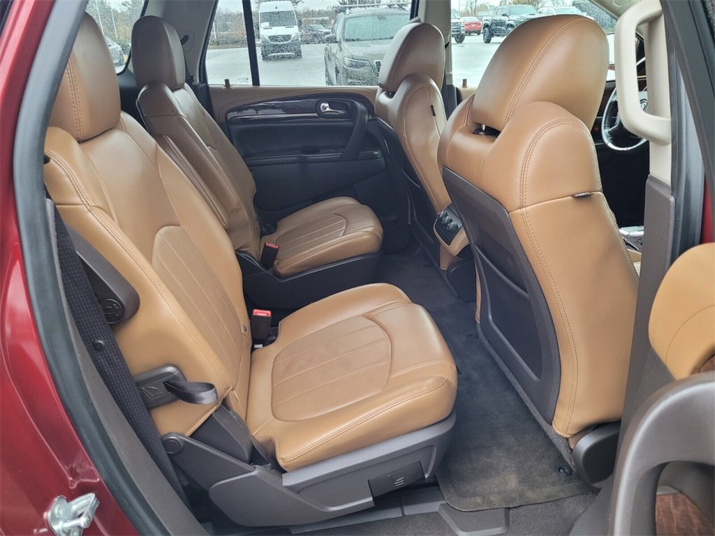 Used 2015 Buick Enclave Leather image 12