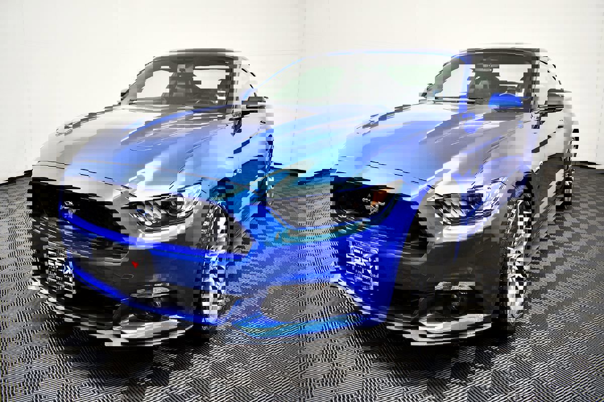 Used 2017 Ford Mustang GT Premium w/ Equipment Group 401A image 3