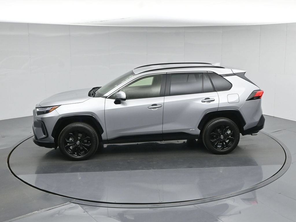 Used 2025 Toyota RAV4 SE AWD/4WD image 46