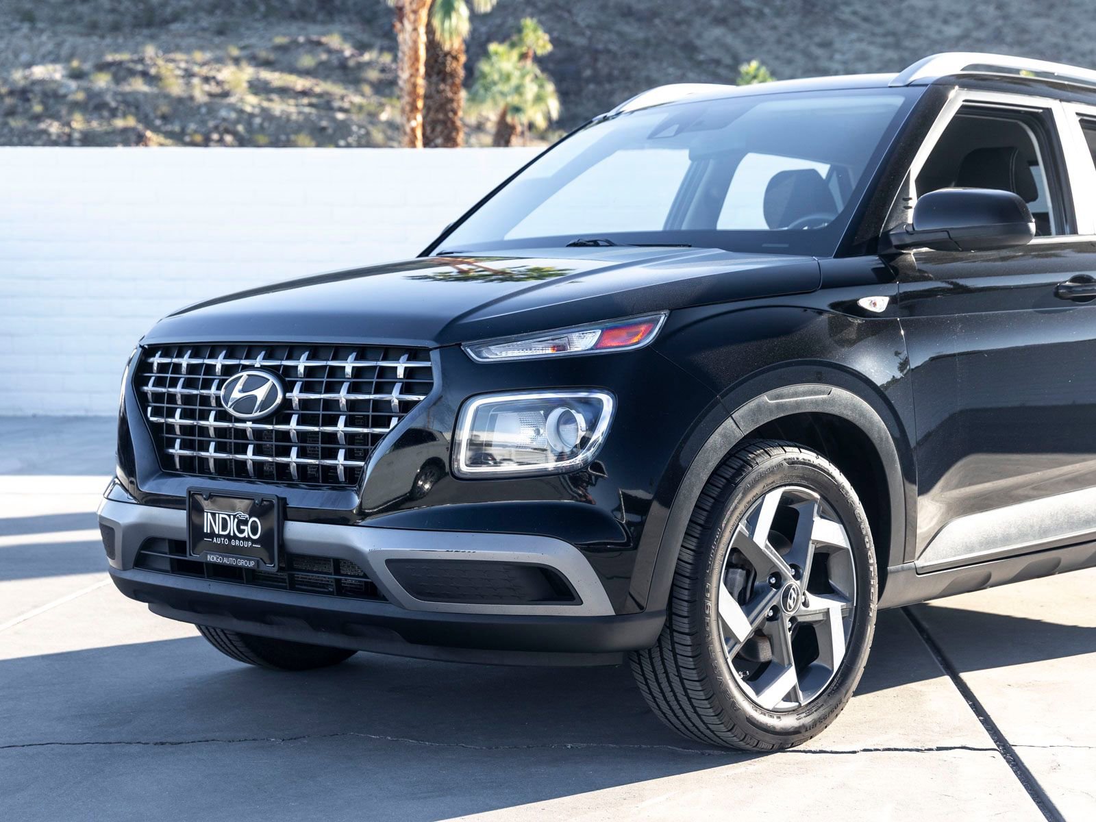 Used 2021 Hyundai Venue SEL w/ Cargo Package image 5