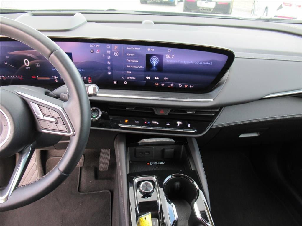 Used 2025 Buick Envision Preferred AWD/4WD image 20