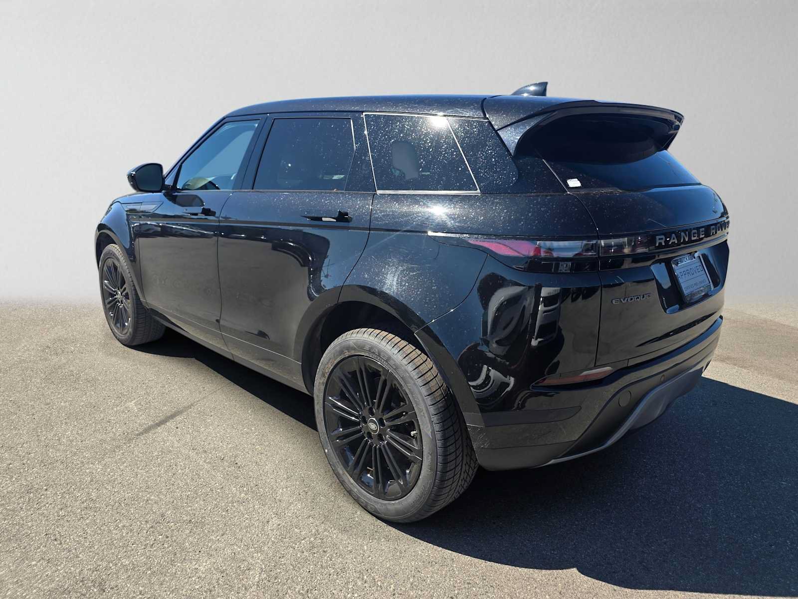 Used 2026 Land Rover Range Rover Evoque S AWD/4WD image 3