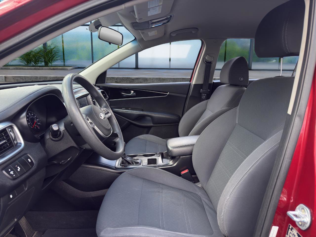 Used 2019 Kia Sorento AWD image 9